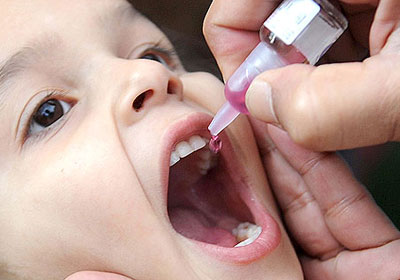 حملة تطعيم لشلل الأطفال والحصبة شمال المملكة حملة تطعيم لشلل الأطفال والحصبة شمال المملكة